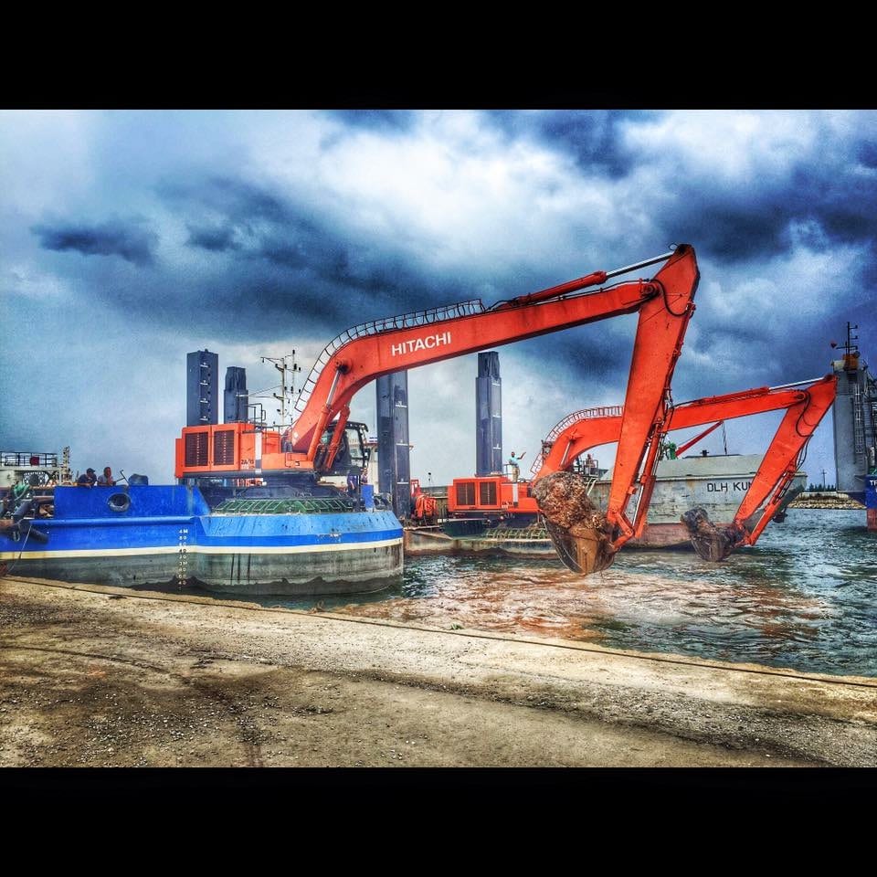 1000m3 Split Barge+Backhoe Dredger hidrolik Sistemi