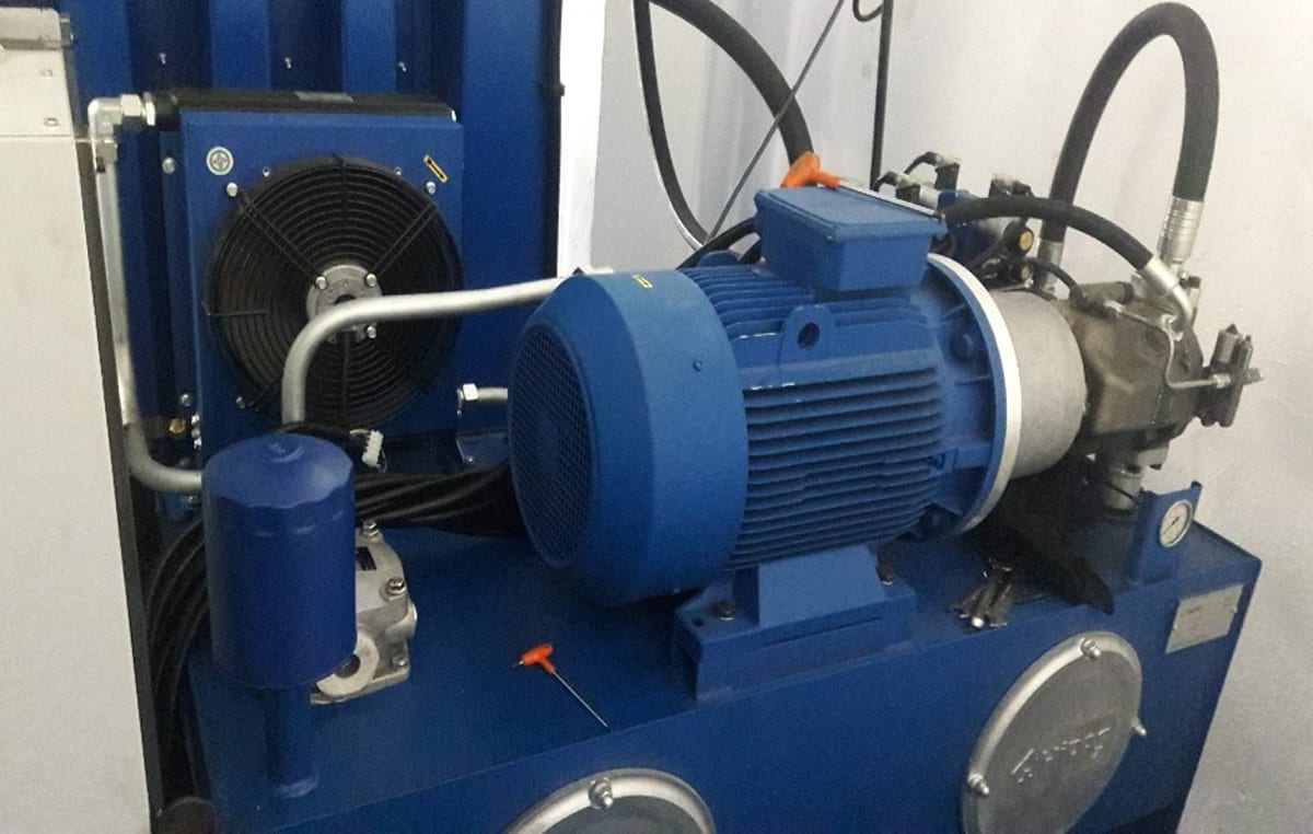 Güç Regülasyonlu, Rejeneratif Model ile Hızlandırılmış Balya Presi Hidrolik Sistemi